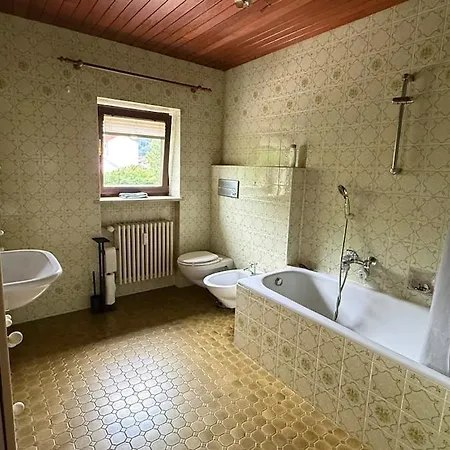Mit 2 Wohn- Schlafzimmern Und Grosser Kueche Fuer Bis Zu 6 Personen *
